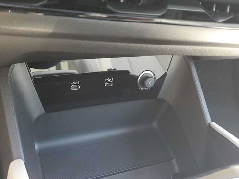 New 2027 Audi Q6 e-tron Premium Plus AWD/4WD image 32