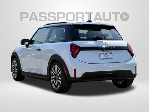New 2026 MINI Cooper 2-Door Hardtop FWD image 5