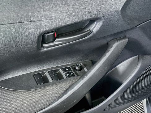 Used 2025 Toyota Corolla LE FWD image 15