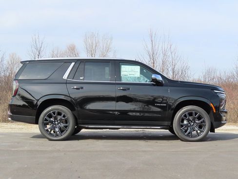 New 2026 Chevrolet Tahoe Premier w/ Sun And Tow Package AWD/4WD image 2