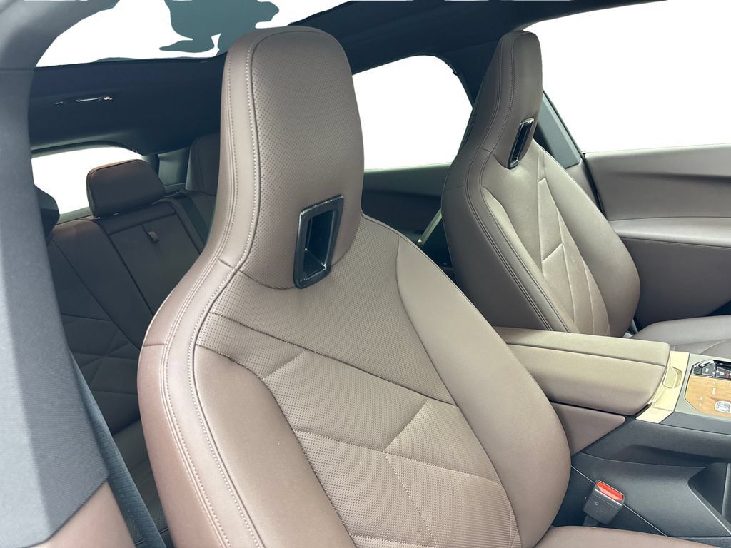 Used 2024 BMW iX xDrive50 w/ Premium Package AWD/4WD image 45