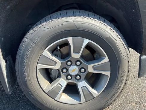 Used 2017 Chevrolet Colorado Z71 AWD/4WD image 17