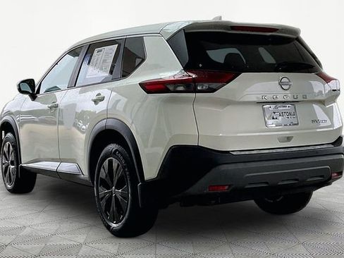 Used 2023 Nissan Rogue SV AWD/4WD image 4