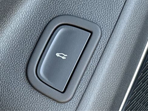 New 2026 Chevrolet Traverse RS image 31