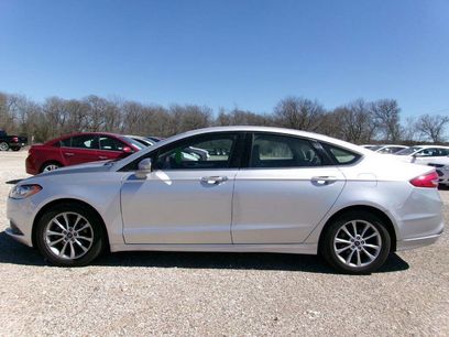 Used 2017 Ford Fusion SE