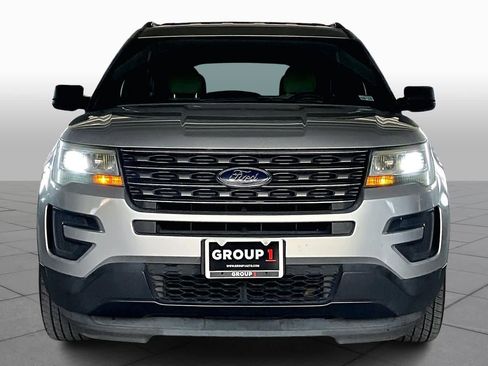 Used 2016 Ford Explorer FWD image 3