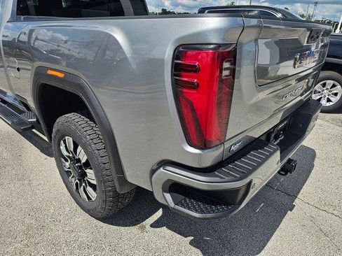 New 2026 GMC Sierra 2500 Denali w/ Denali Reserve Package AWD/4WD image 14