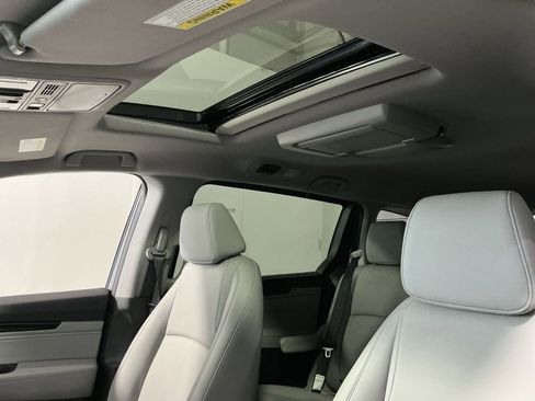 Used 2024 Honda Odyssey Touring image 24