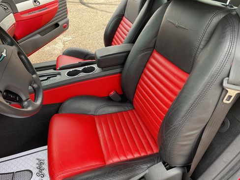 Used 2002 Ford Thunderbird Deluxe image 36