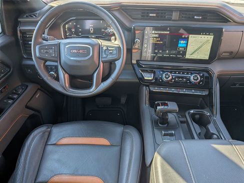 Certified 2025 GMC Sierra 1500 AT4 w/ AT4 Premium Package AWD/4WD image 20