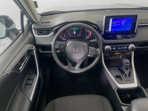 Used 2023 Toyota RAV4 XLE AWD/4WD image 22