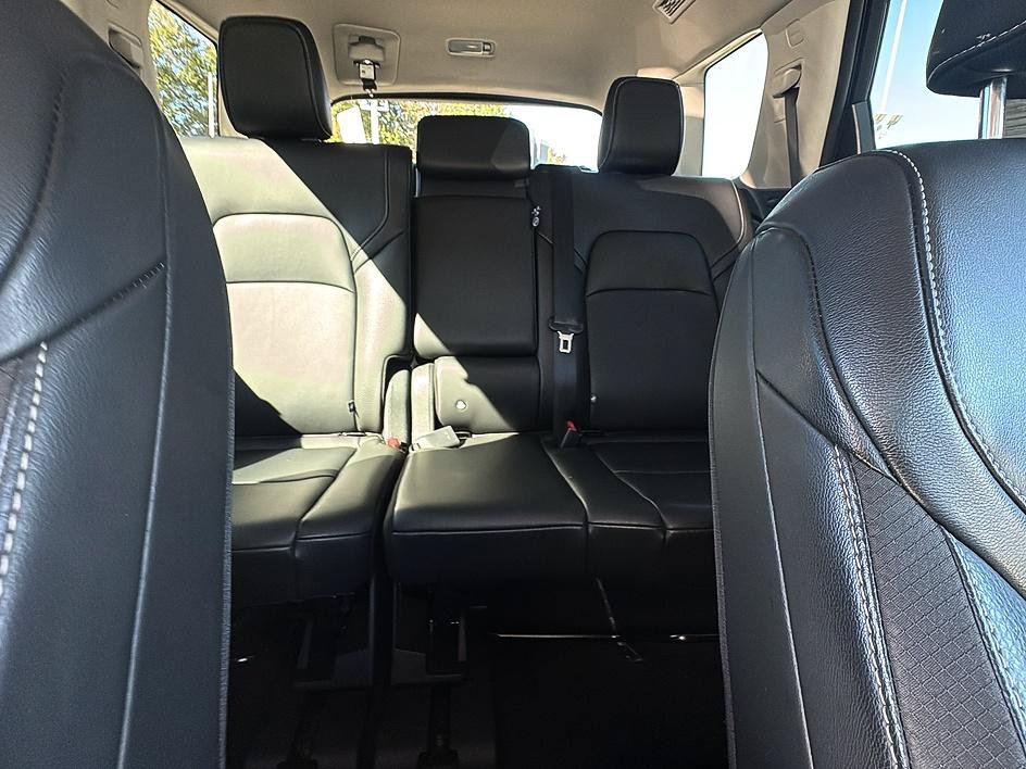 Certified 2025 Nissan Pathfinder SL FWD image 27