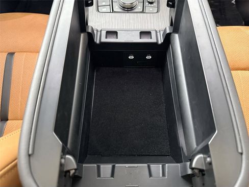 Certified 2025 MAZDA CX-70 3.3 Turbo S w/ Premium Plus image 35