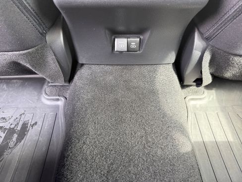 Used 2025 Toyota Camry LE image 27