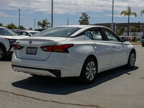 Used 2024 Nissan Altima 2.5 S FWD image 4