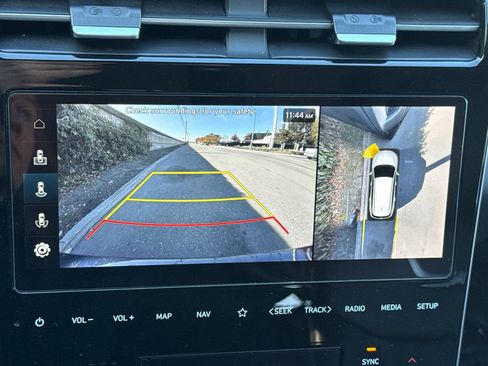 Certified 2023 Hyundai Tucson Limited w/ Cargo Package image 21