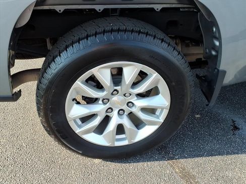 Used 2024 Chevrolet Silverado 1500 Custom AWD/4WD image 19