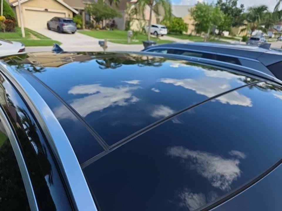 Certified 2023 INFINITI QX50 Luxe FWD image 11
