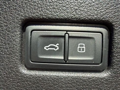 Used 2021 Audi SQ8 Prestige image 8