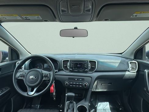 Used 2017 Kia Sportage LX image 19