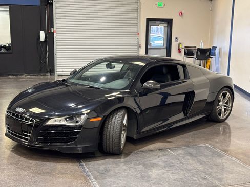Used 2012 Audi R8 V10 AWD/4WD image 4