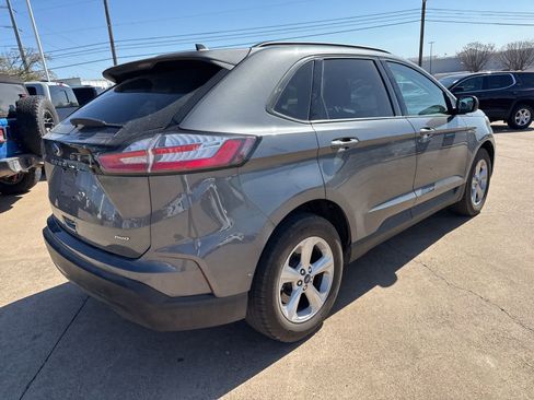 Used 2022 Ford Edge SE image 7