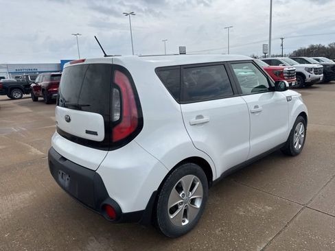 Used 2016 Kia Soul image 3