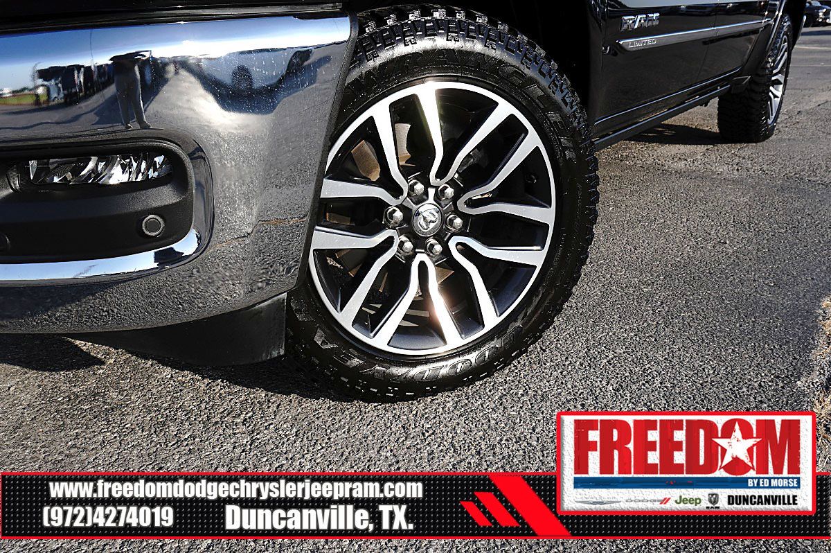 Used 2025 RAM 1500 Limited w/ Off Road Group AWD/4WD image 9