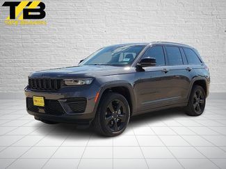 Used 2023 Jeep Grand Cherokee Altitude AWD/4WD video 1