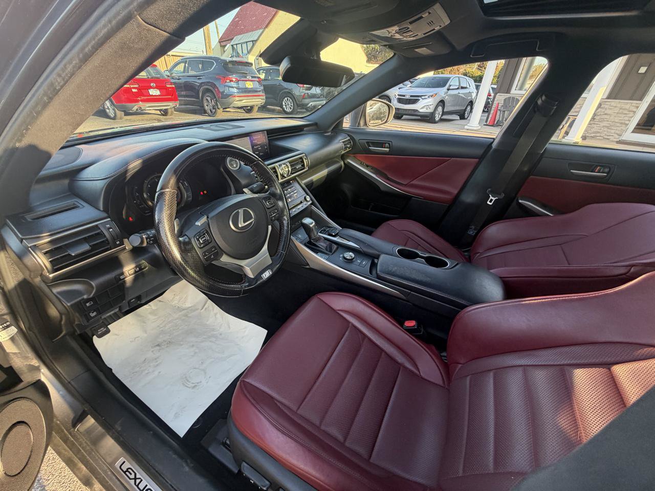 Used 2018 Lexus IS 300 F Sport w/ F Sport Package AWD/4WD image 9