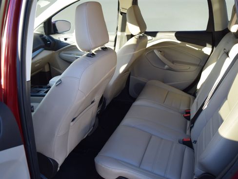 Certified 2019 Ford Escape SEL image 8