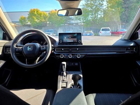 Used 2022 Honda Civic LX image 10