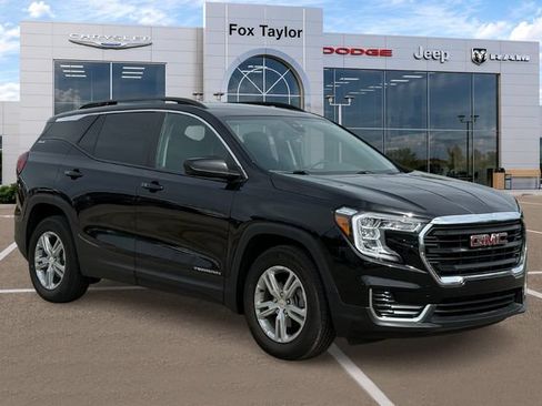 Used 2023 GMC Terrain SLE w/ Driver Convenience Package FWD image 3