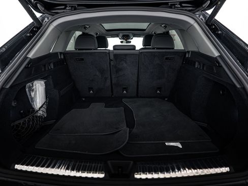 Certified 2025 Audi Q5 Premium Plus w/ Premium Plus image 19