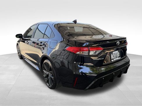 Used 2023 Toyota Corolla SE FWD image 8