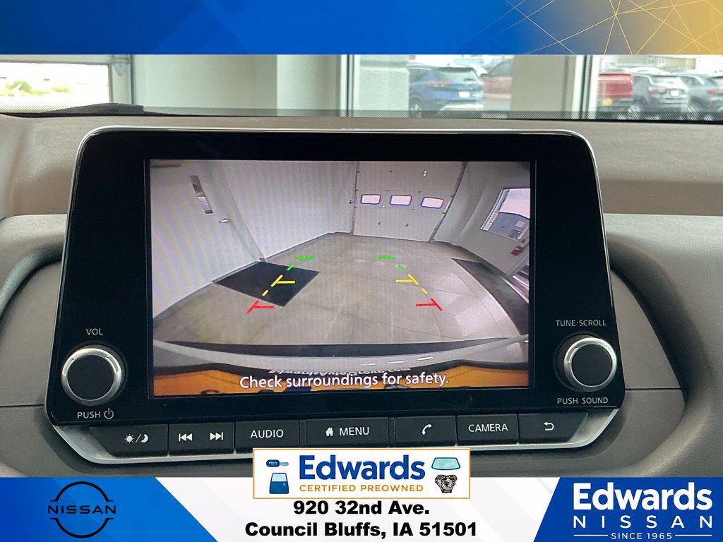 Used 2023 Nissan Rogue SV AWD/4WD image 23
