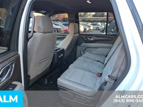 Used 2021 GMC Yukon SLE image 13