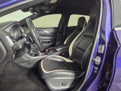 Used 2018 INFINITI QX30 Sport w/ Sport Leather Package FWD image 9