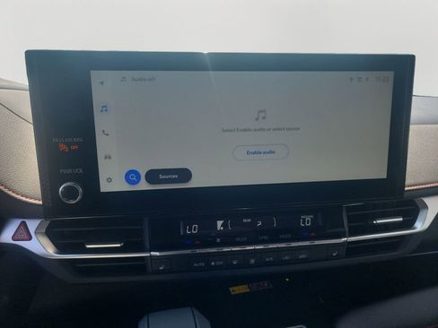 Used 2025 Toyota Sienna XSE AWD/4WD image 17