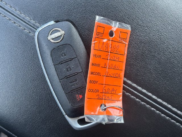 Used 2024 Nissan Sentra SV FWD image 36