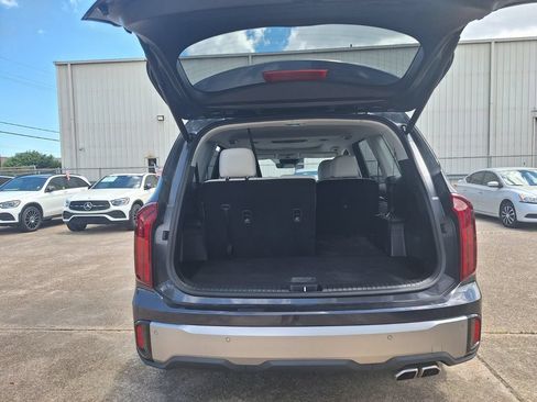 Used 2025 Kia Telluride S FWD image 23