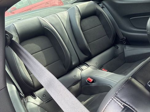 Used 2018 Ford Mustang Shelby GT350 w/ Convenience Package image 12