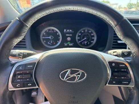 Used 2018 Hyundai Sonata SEL FWD image 17