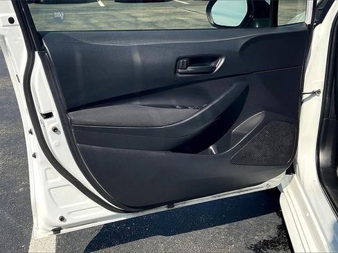 Used 2023 Toyota Corolla LE image 23