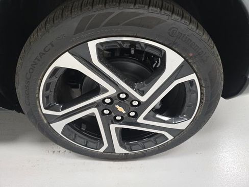 New 2026 Chevrolet Equinox EV LT image 23