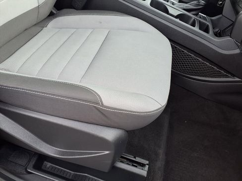 Used 2018 Ford Escape S image 17