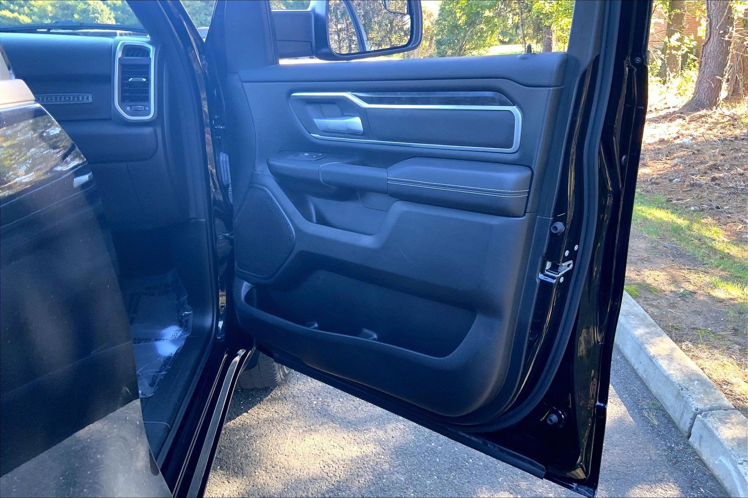 Used 2023 RAM 1500 Big Horn AWD/4WD image 19