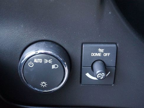 Used 2018 Chevrolet Express 2500 w/ Driver Convenience Package image 24