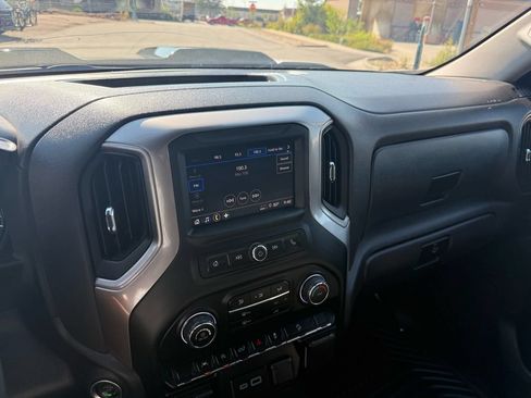Used 2024 Chevrolet Silverado 1500 Custom Trail Boss w/ LPO, Dark Essentials Package AWD/4WD image 18