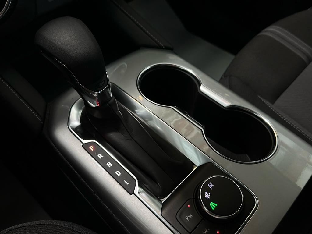 New 2025 Chevrolet Blazer LT w/ Midnight/Sport Edition FWD image 32
